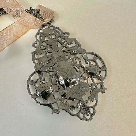 Edwardian style teardrop rhinestone pendant necklace - Picture 4 of 8